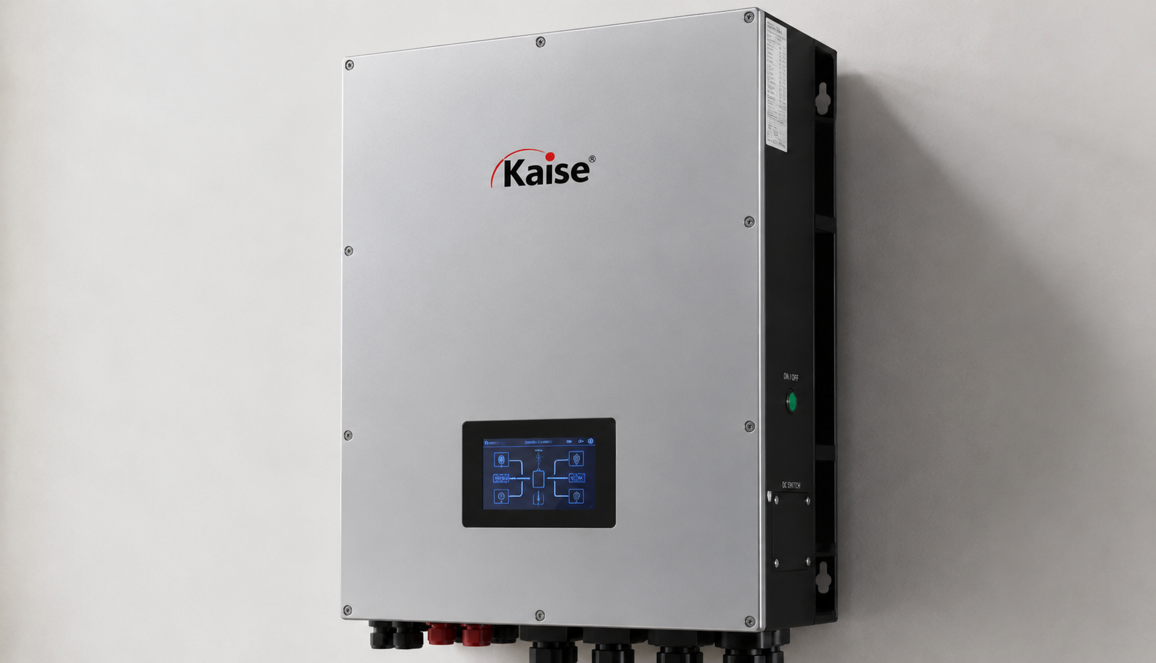 Pantalla de un inversor solar híbrido mostrando el flujo de energía entre paneles, red y baterías